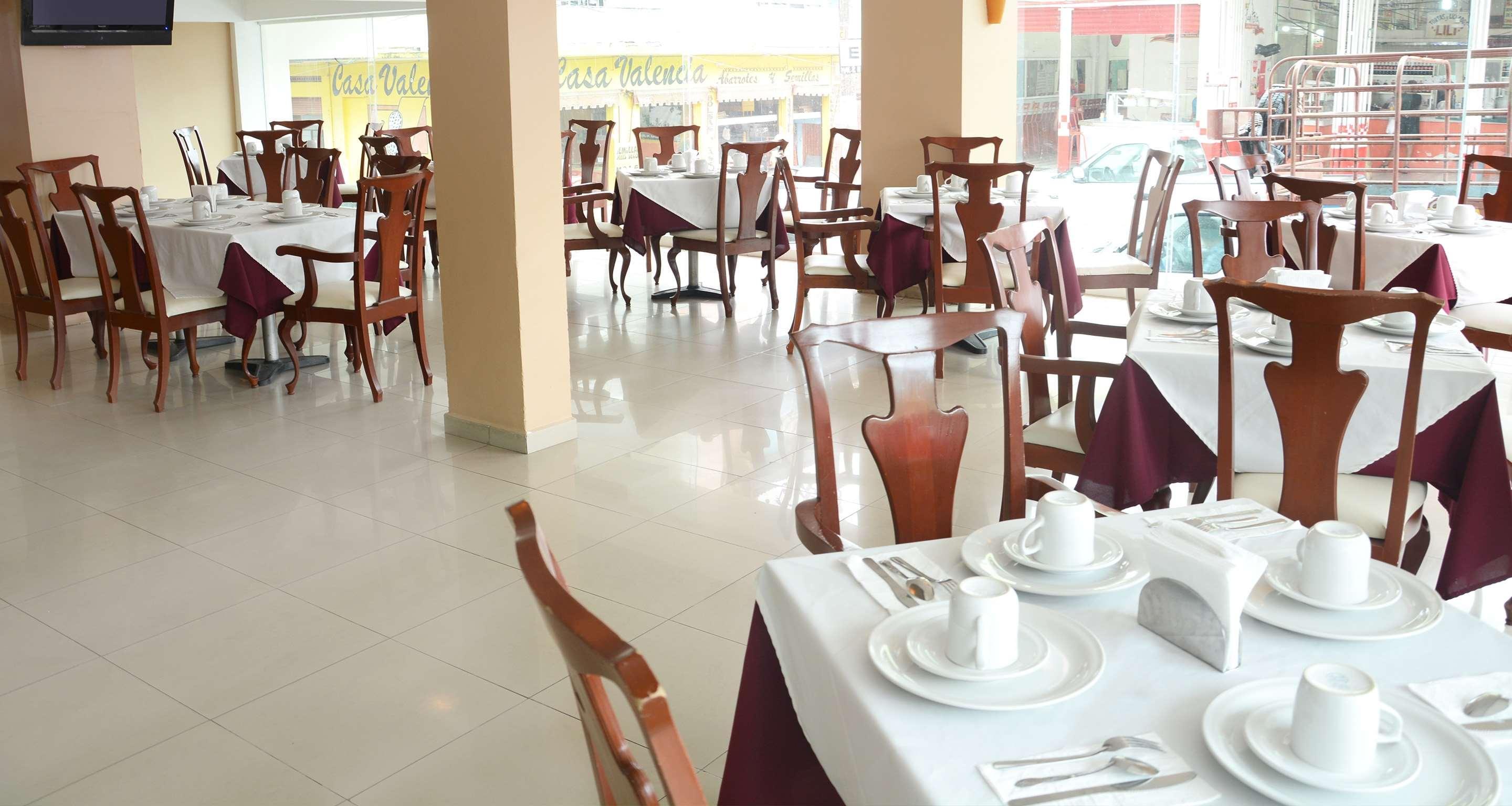 Hotel Gran Minatitlan Plaza Exterior foto
